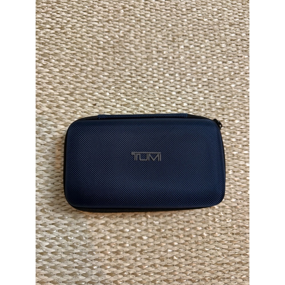 Tumi Delta Airlines First Class Amenity Kit Navy Blue Hardshell Case Kiehls Set